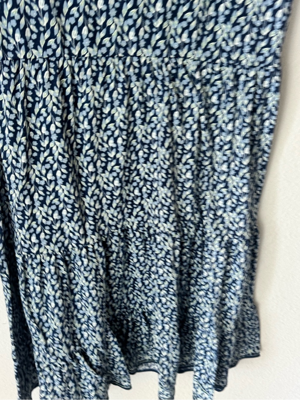 Max Studio Navy‎ and White Floral Tiered Midi Dress - Picture 3 of 3